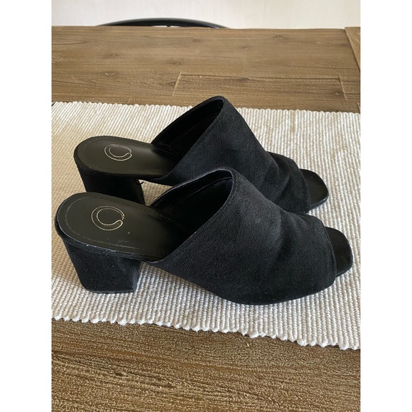 Journee Collection | Adelaide Chunky Heels - Picture 6 of 13